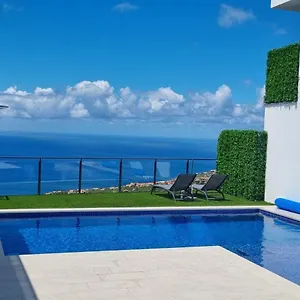 Casa Mar Azul Arco da Calheta (Madeira)